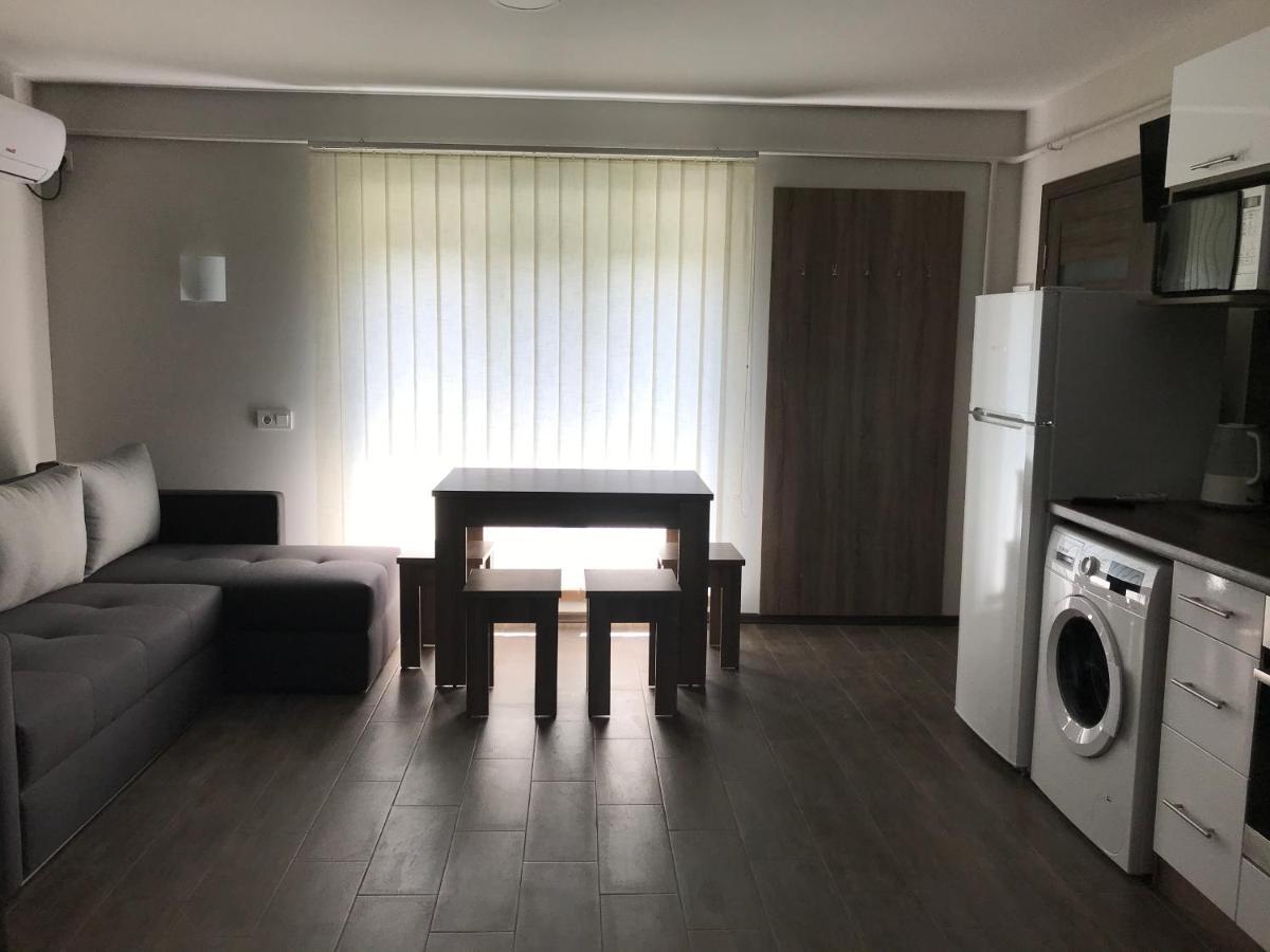 Вулиця 8-Го Березня Апартаменты Myrhorod Exterior photo